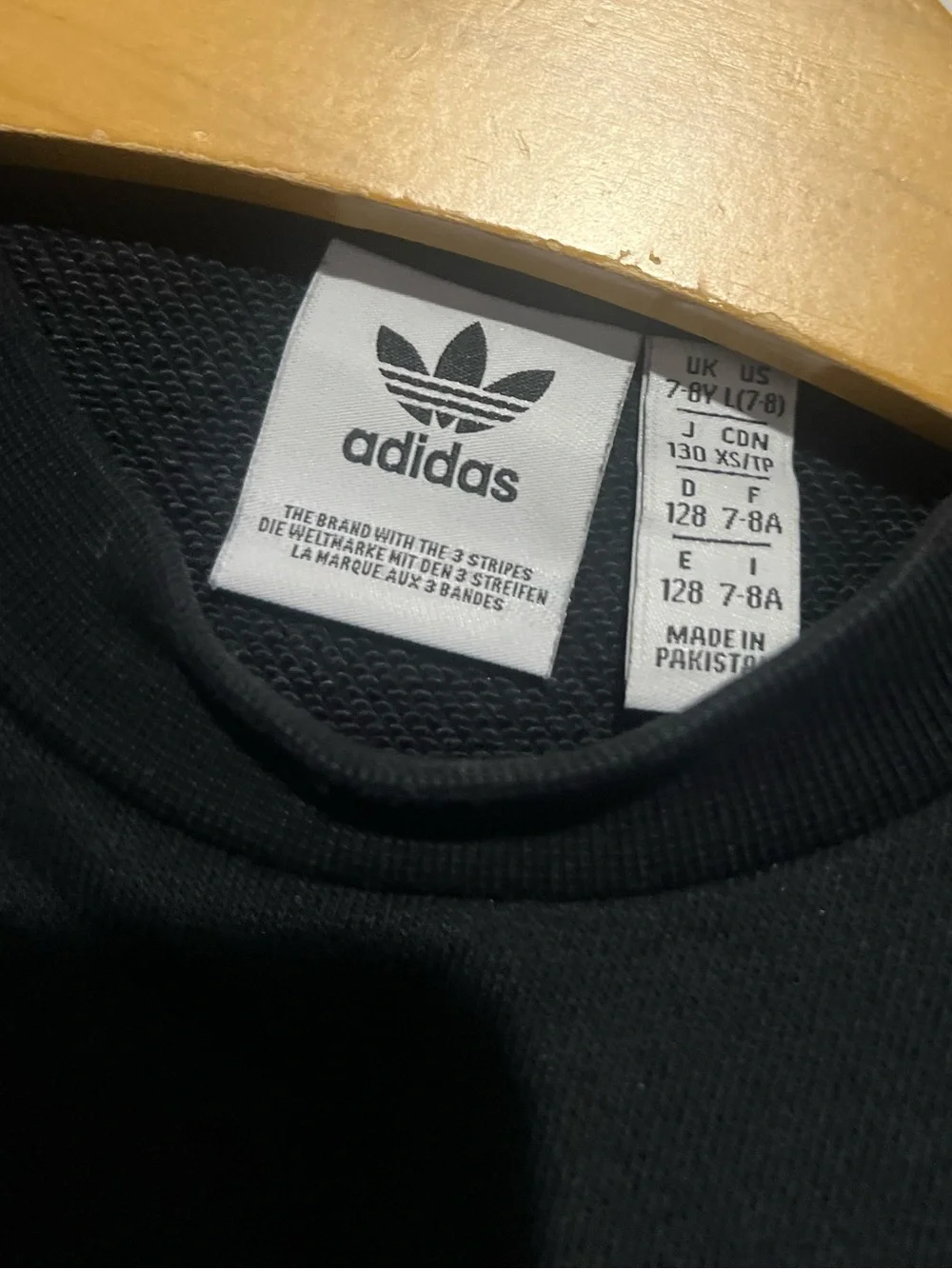 adidas Black Crew Sweatshirt with White Trefoil Logo Kids 7-8